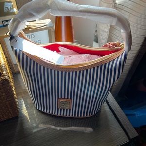 DOONEY & BOURKE BUCKET BAG